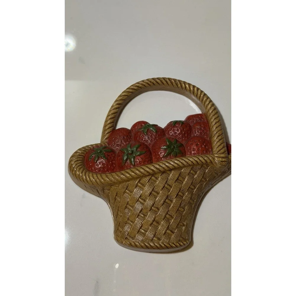 Vintage Burwood Products Country Farmhouse Berry Basket Wall Art Plaques 1985